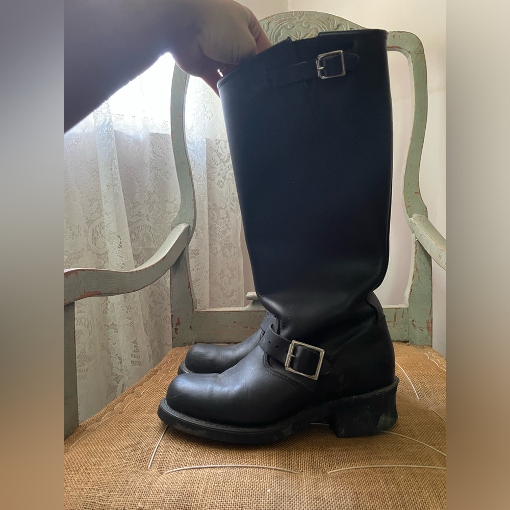 Women’s Frye Veronica black leather tall motorcycle buckle boots size 6.5